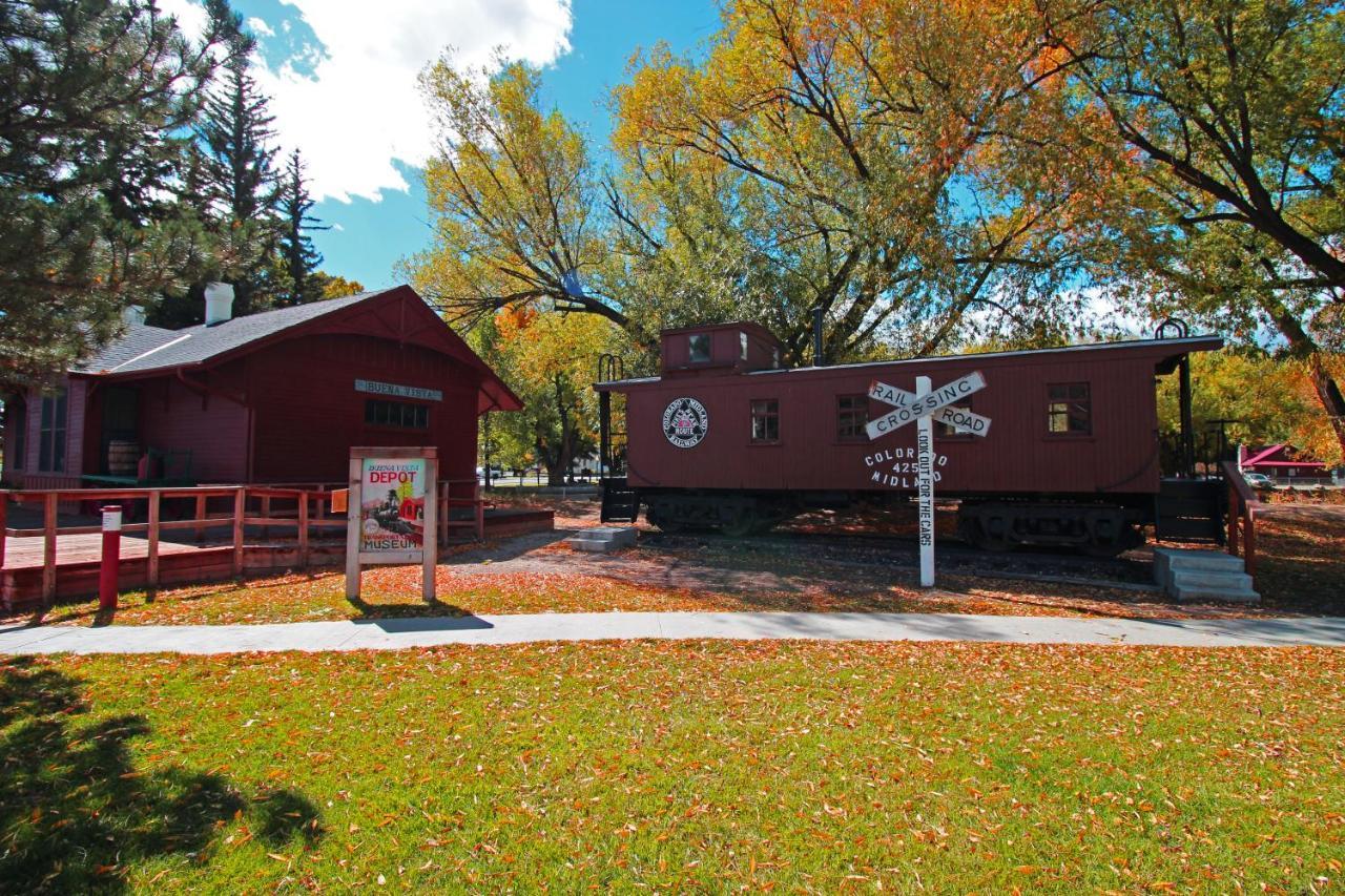 Topaz Lodge บูเอโนวิสตา ภายนอก รูปภาพ